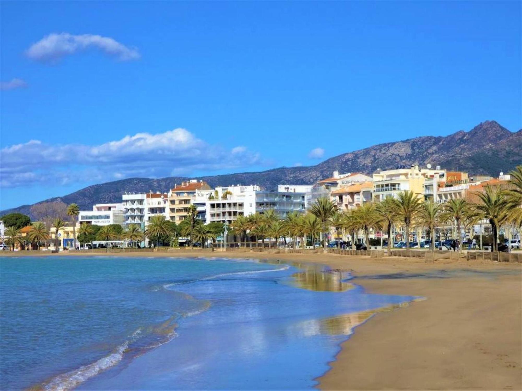 Apartamento En Roses Con Vistas Al Canal Y Piscina Екстериор снимка