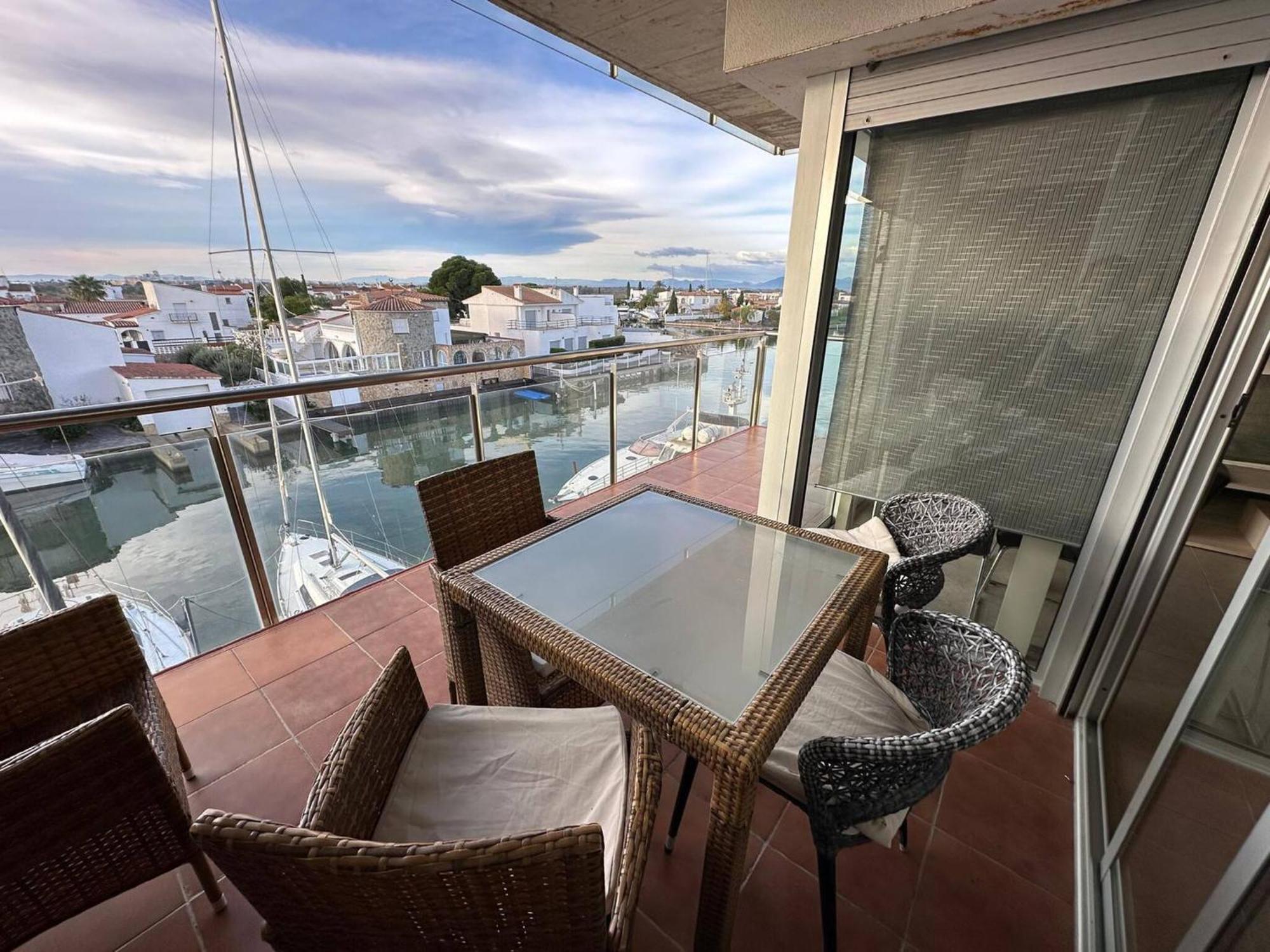 Apartamento En Roses Con Vistas Al Canal Y Piscina Екстериор снимка